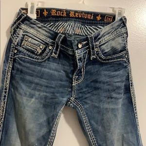 Women’a rock revival jeans